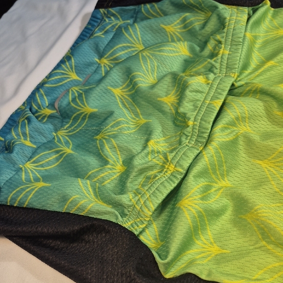 Jpojpo Women's Yellow/Green Cycling Jersey. XL - Picture 7 of 10